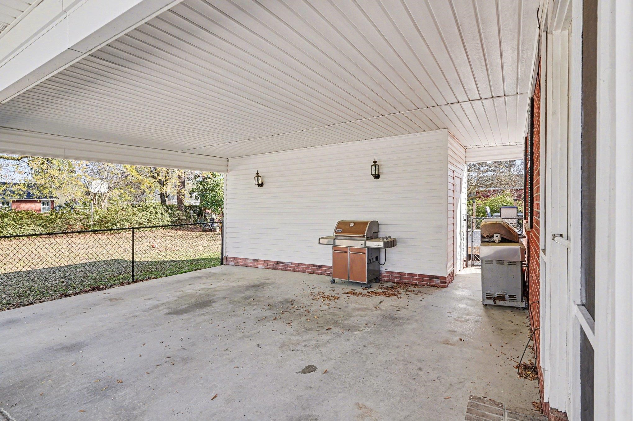 1008 N Withlacoochee Ave.