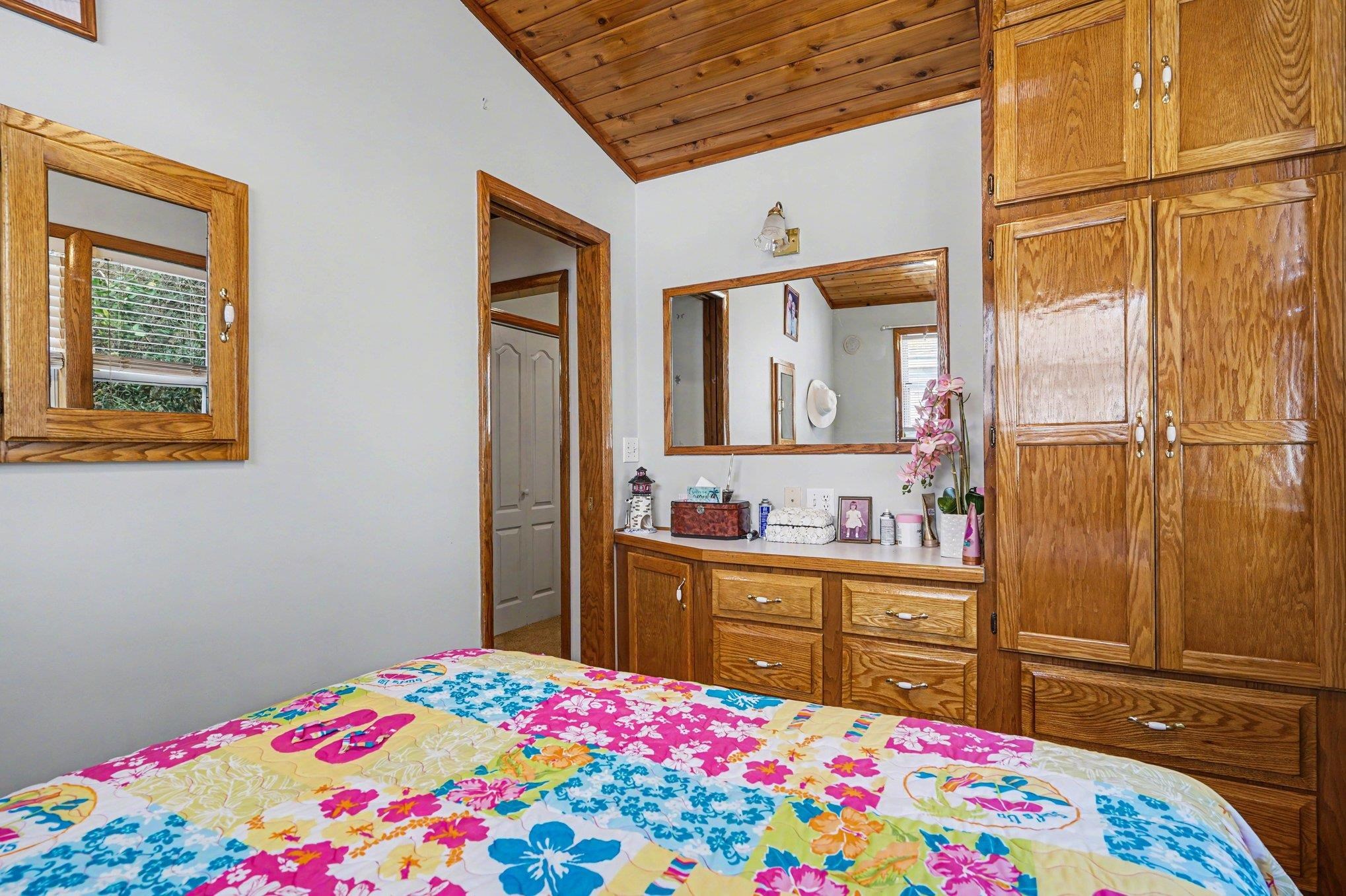 5400 Little River Neck Rd.