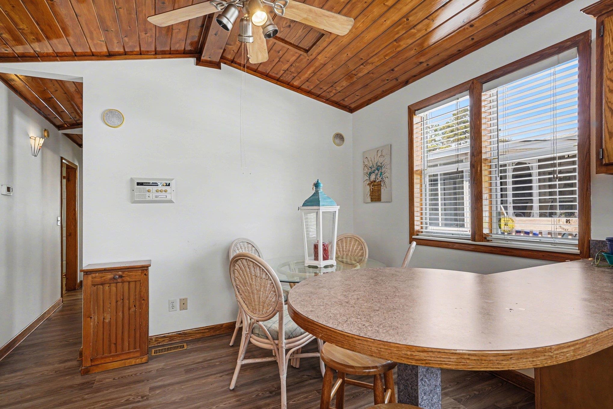 5400 Little River Neck Rd.