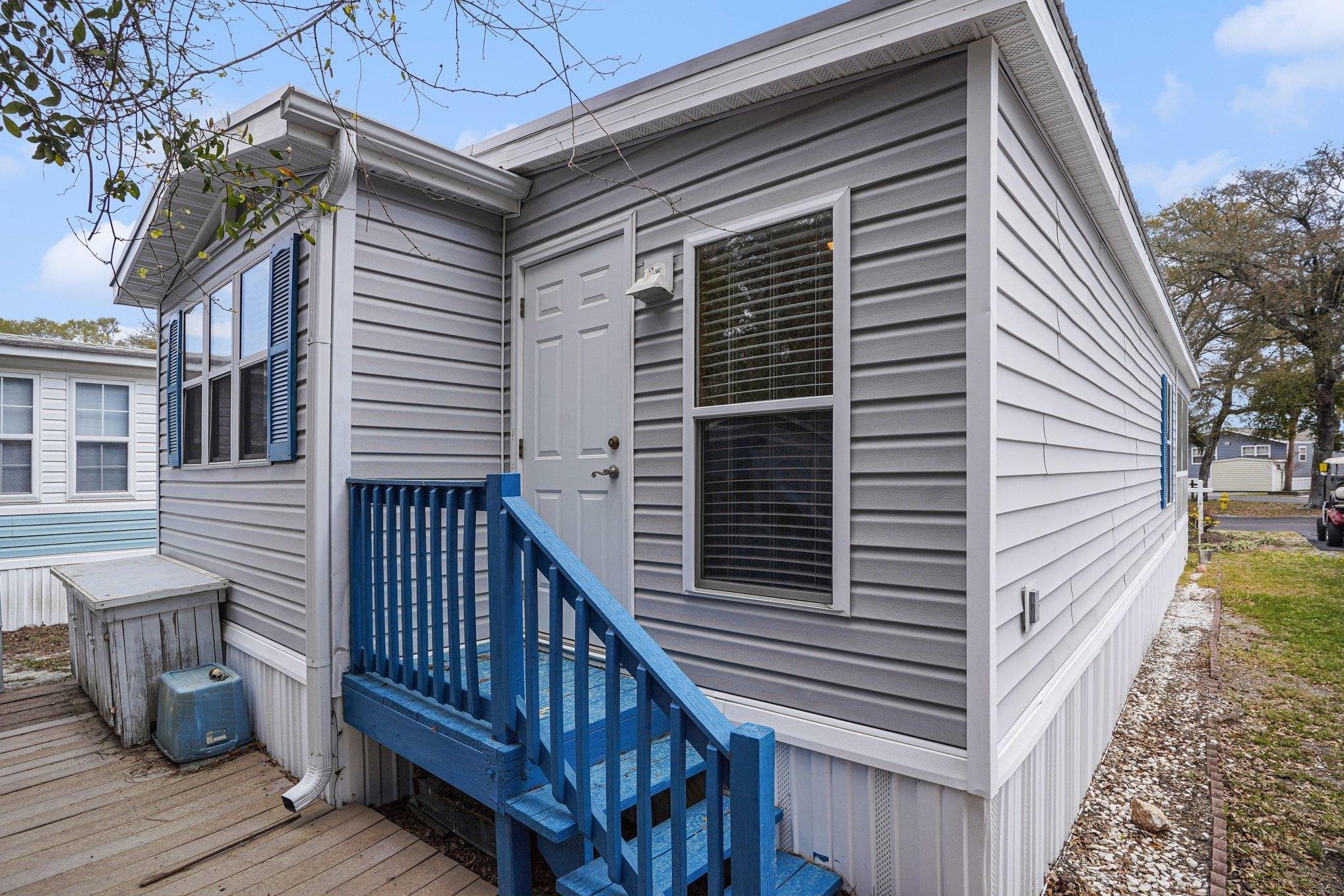 5400 Little River Neck Rd.