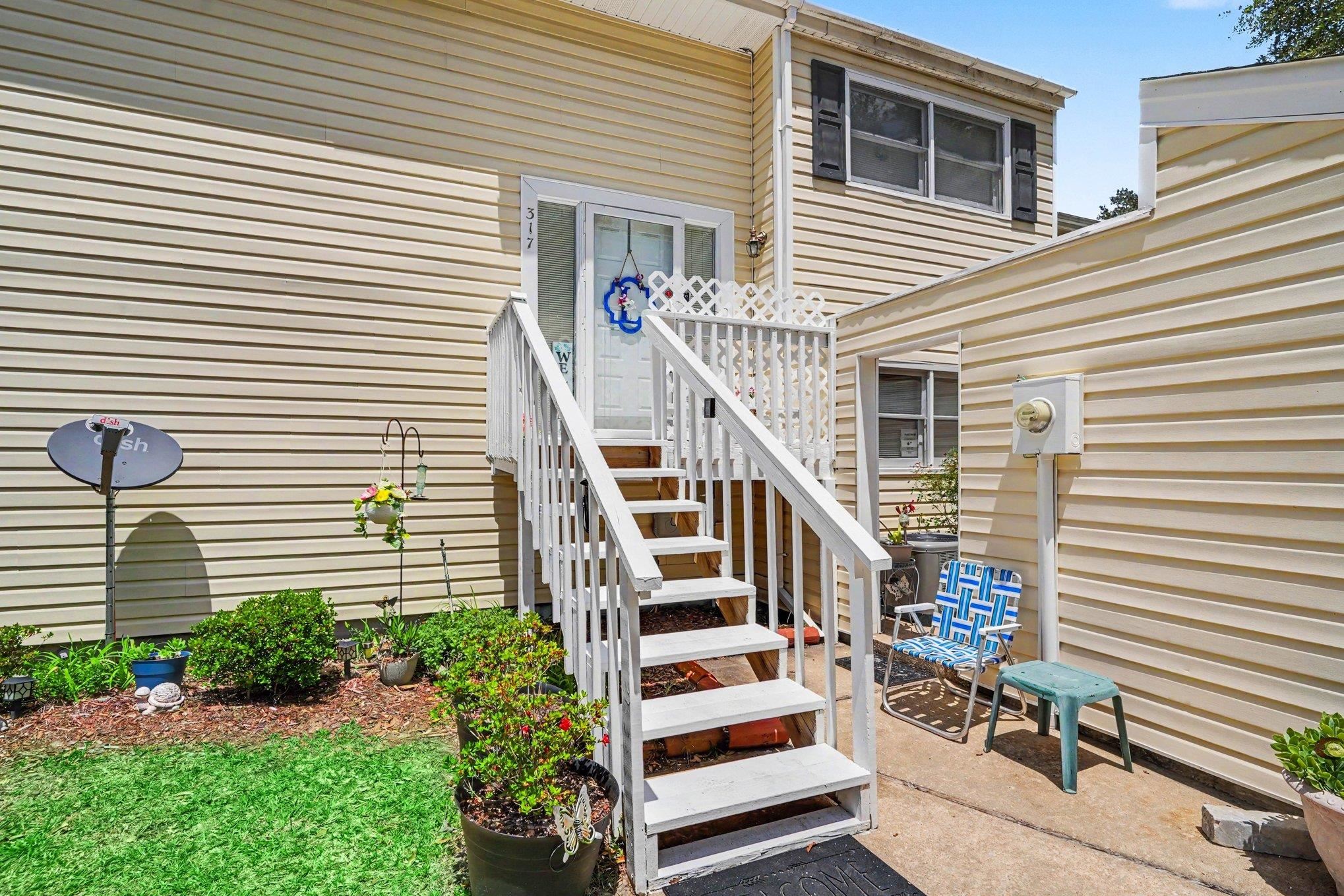 317 Lakeview Dr. Unit: 317