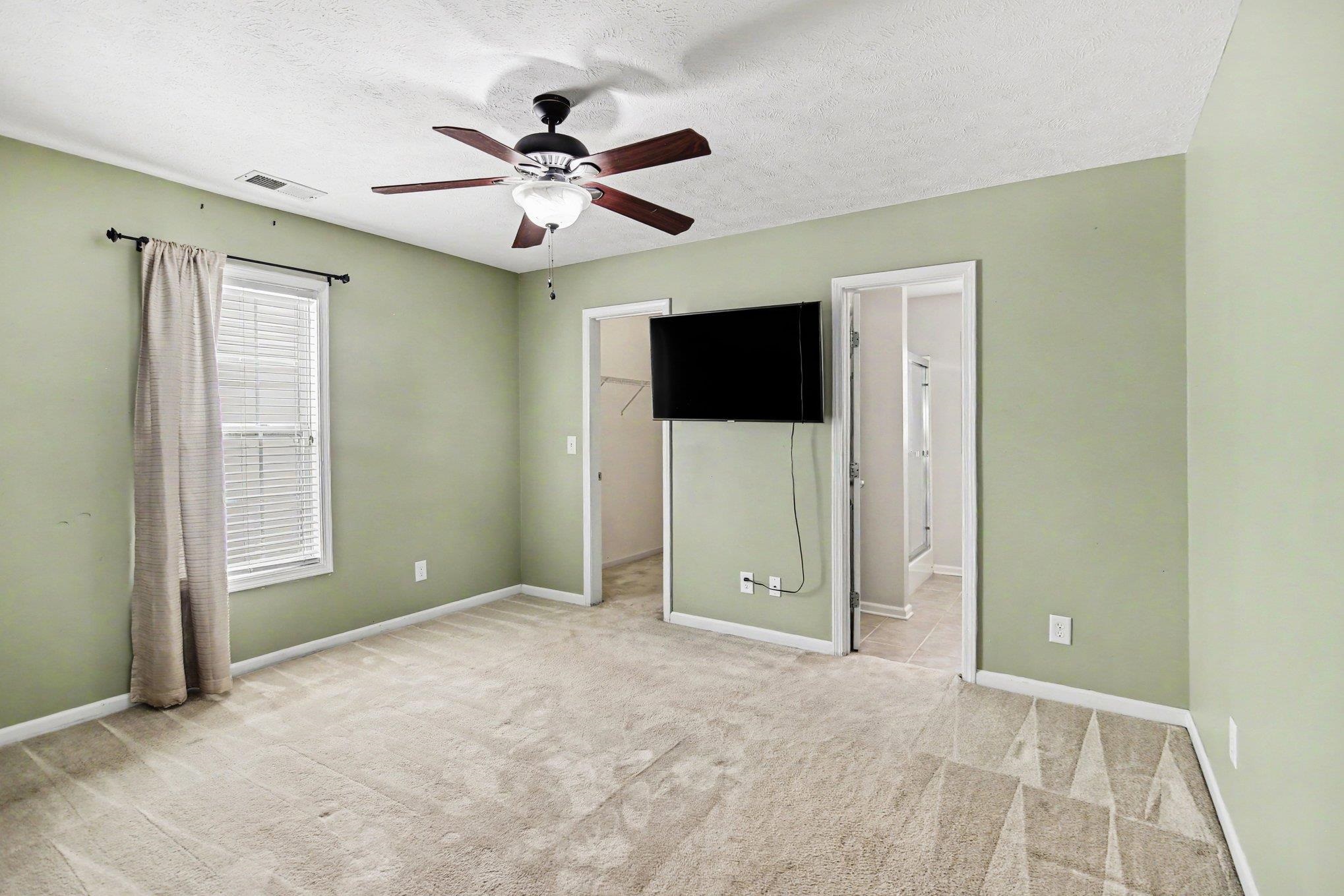665 W Perry Rd.