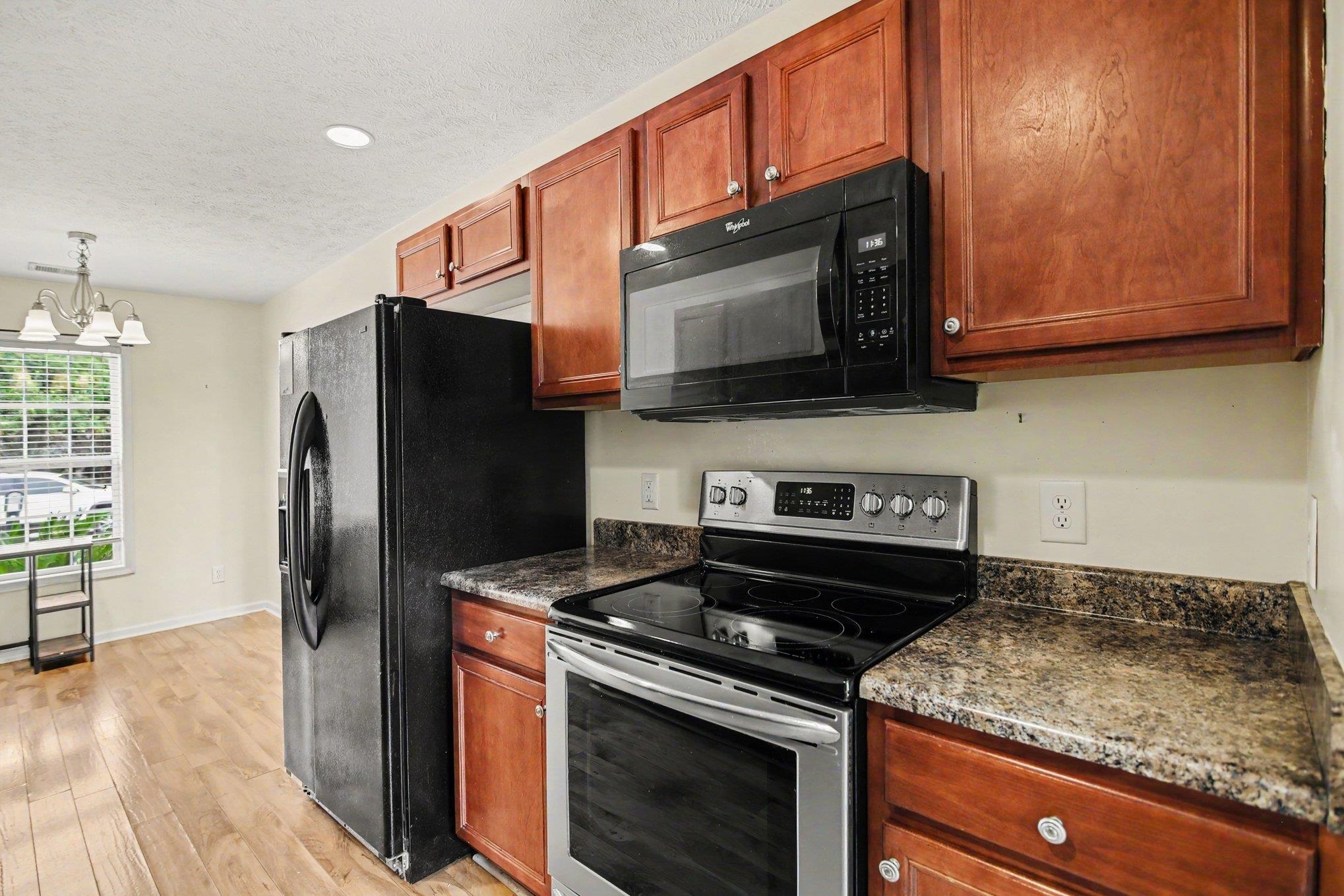 665 W Perry Rd.