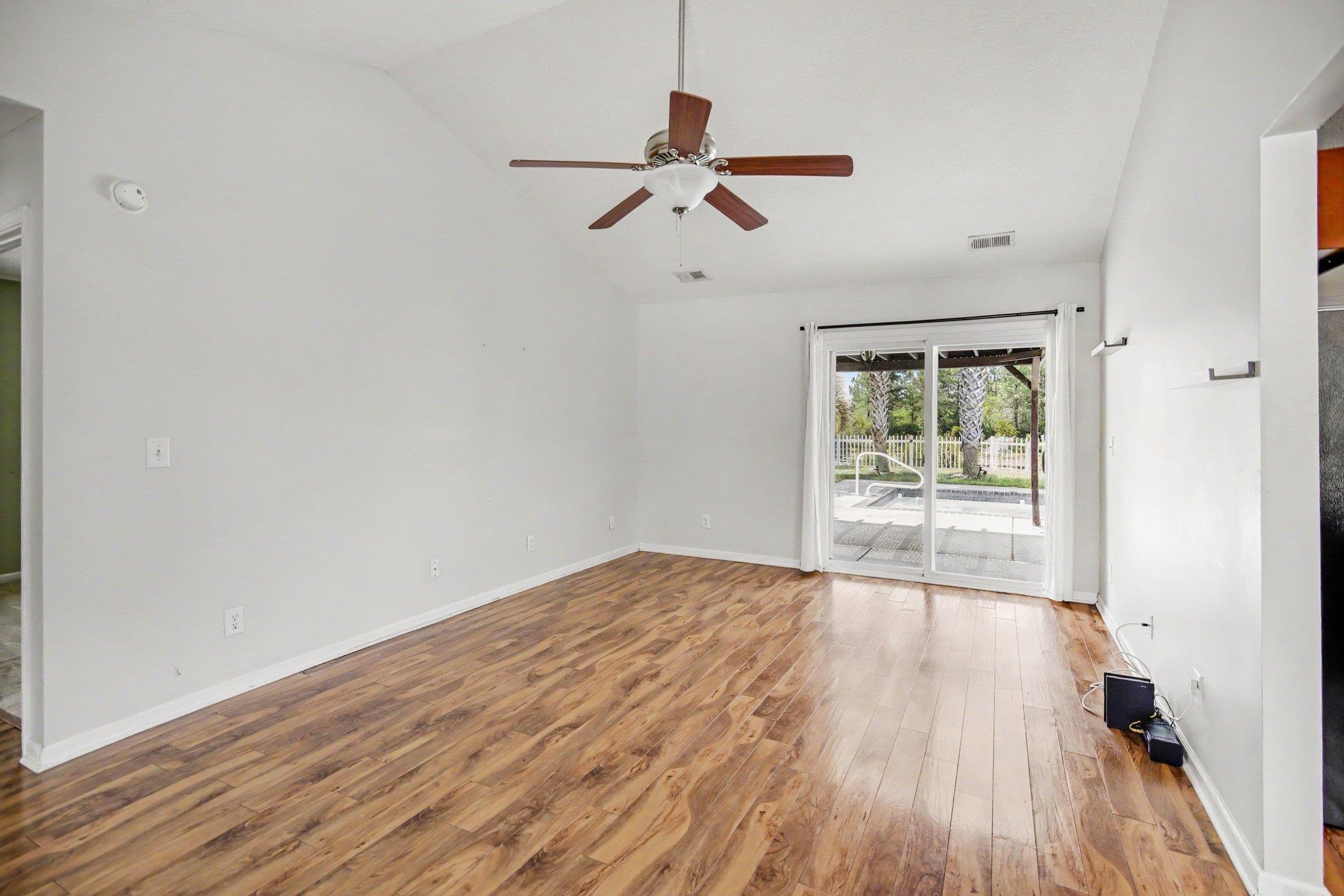665 W Perry Rd.