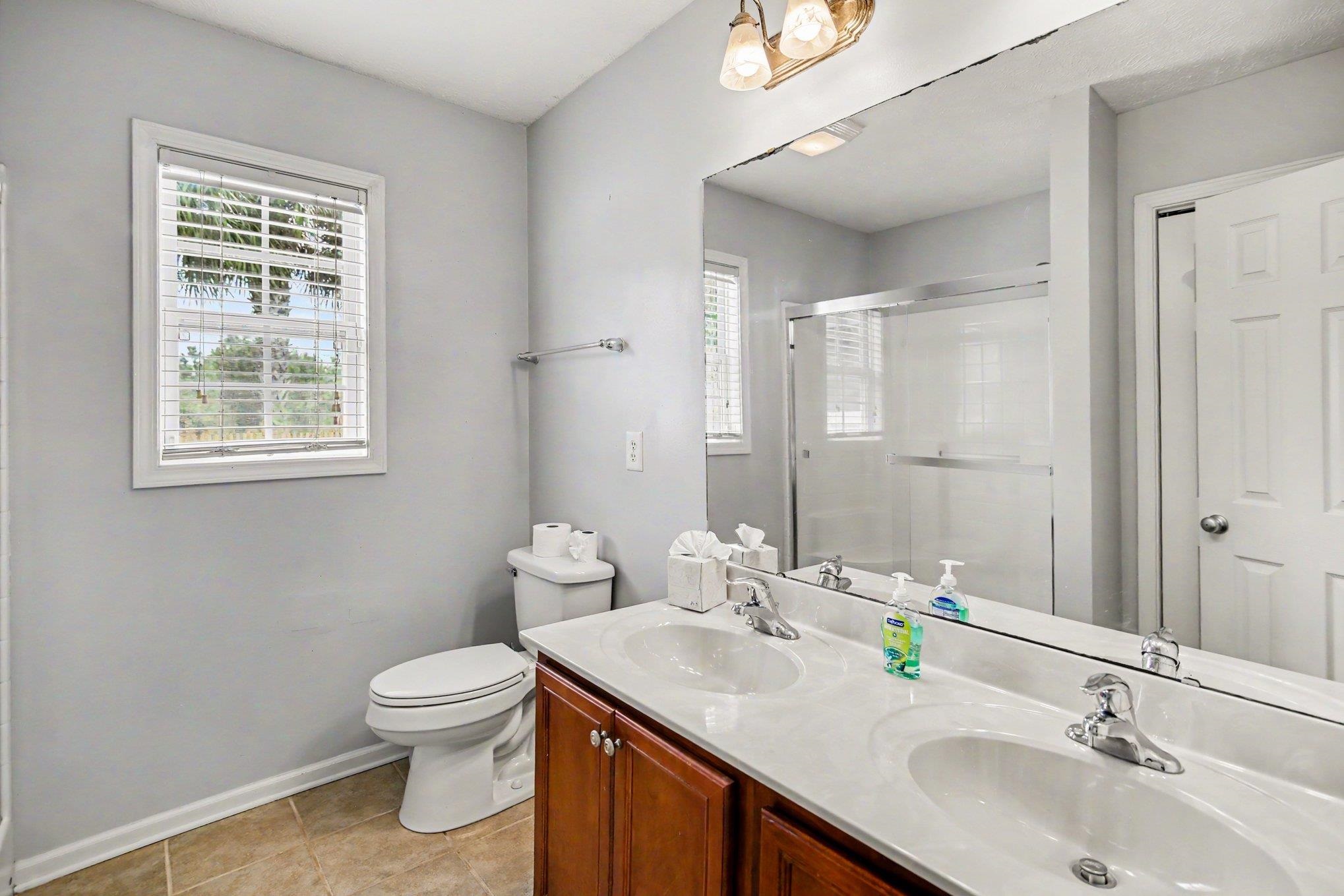 665 W Perry Rd.