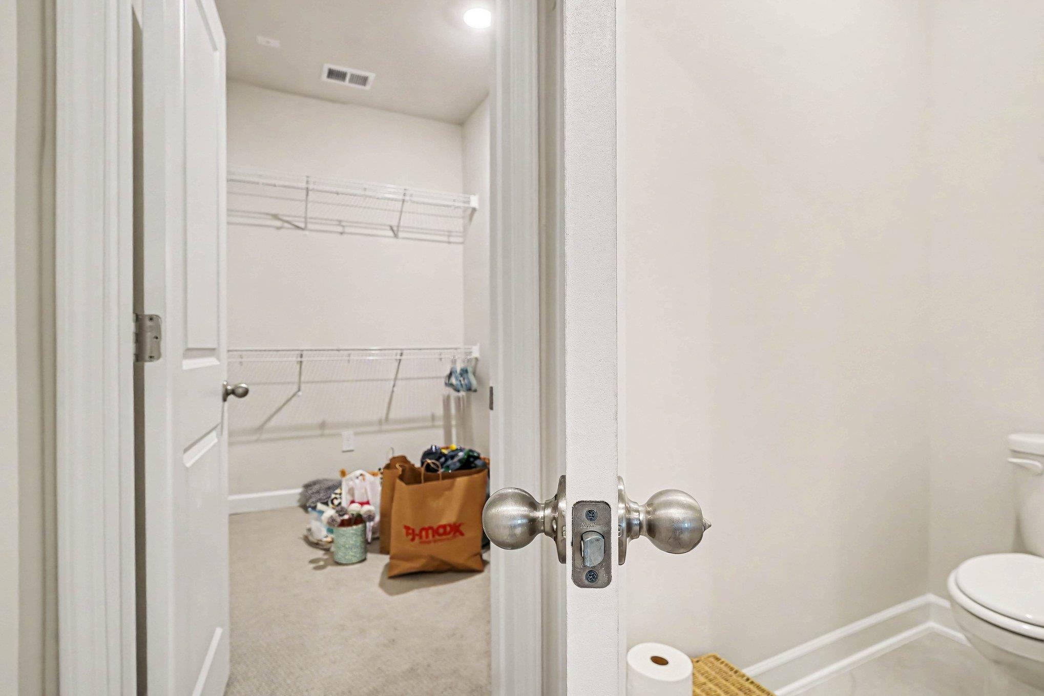 812 Sandy Side Dr.