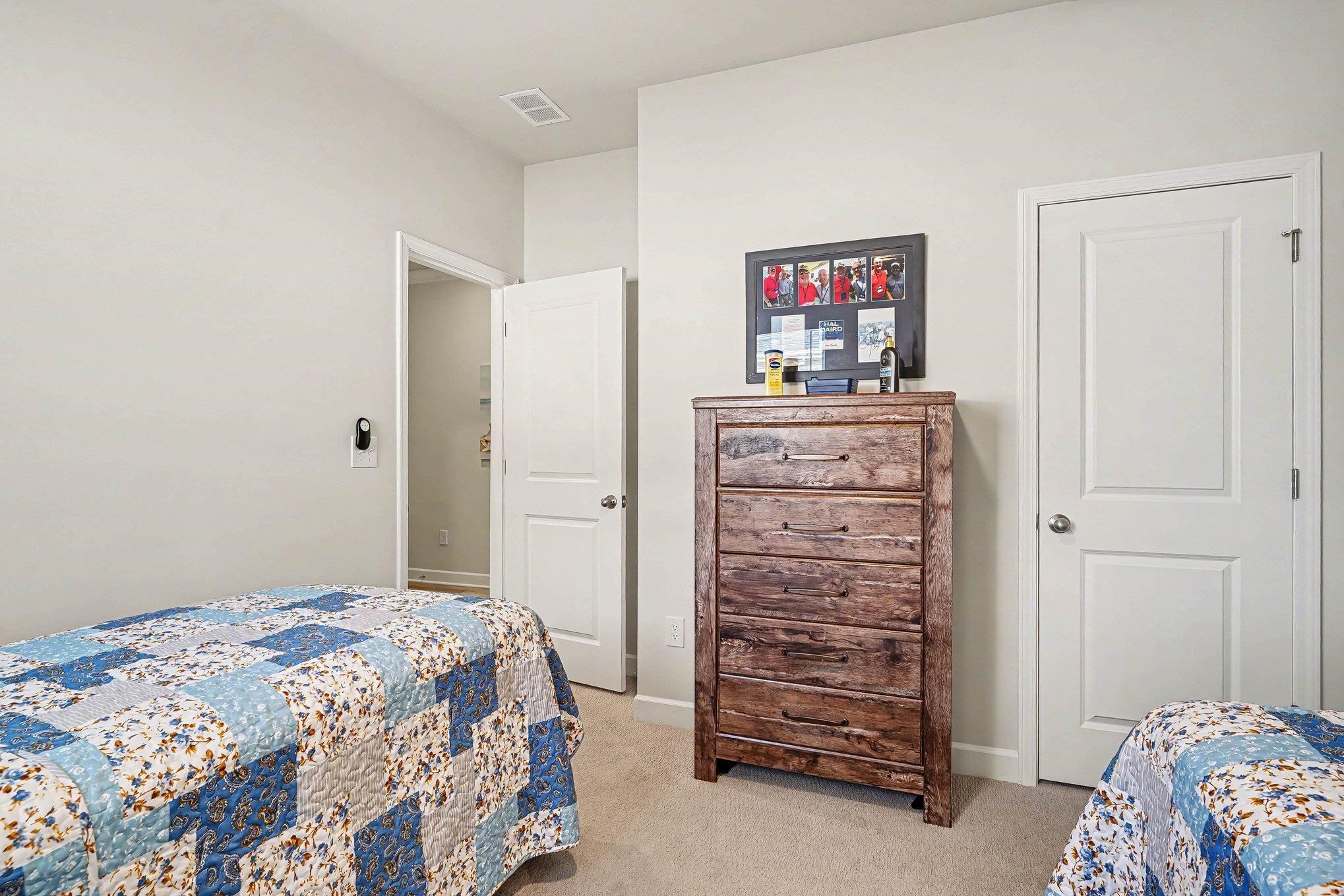 812 Sandy Side Dr.
