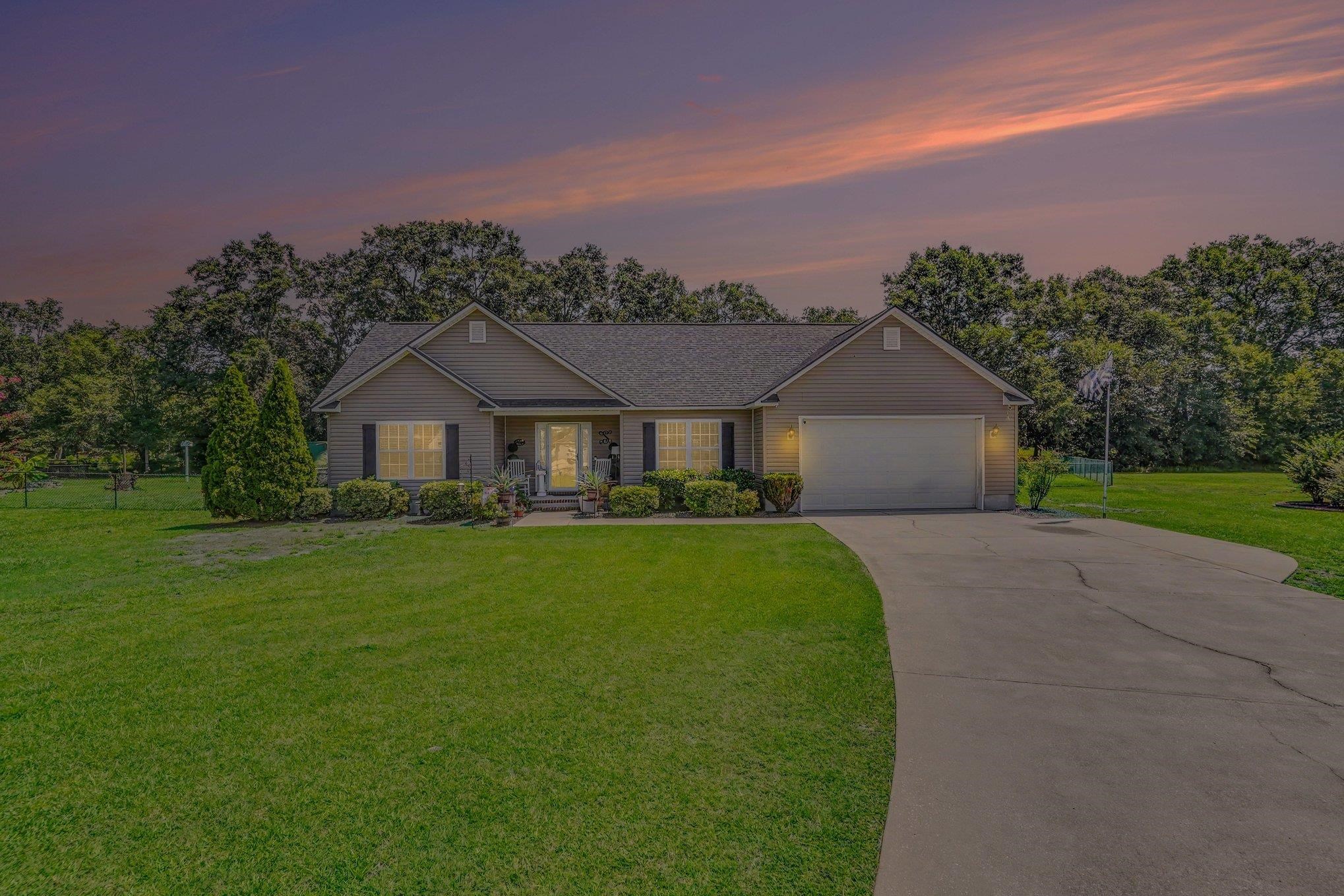 321 Corinne Ln.