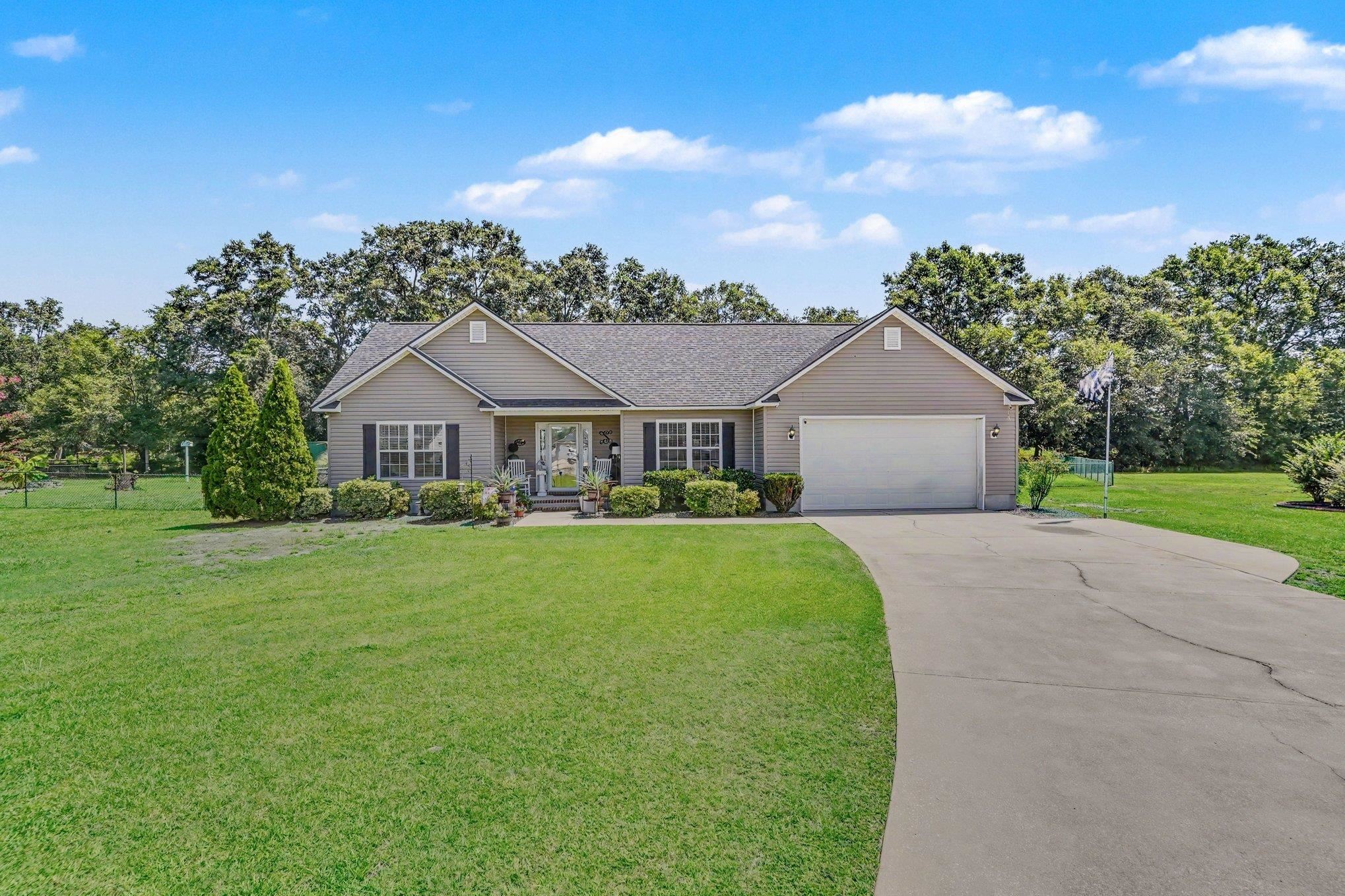 321 Corinne Ln.