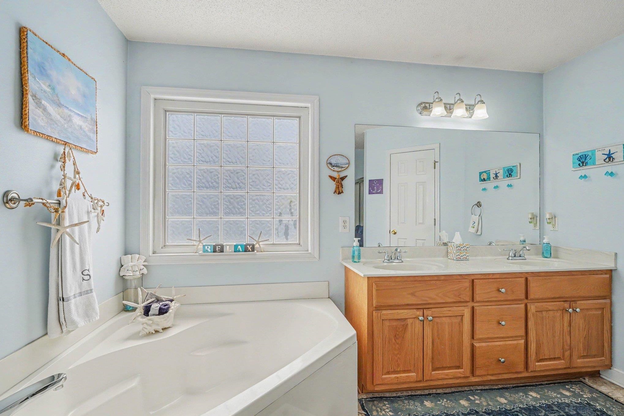 321 Corinne Ln.