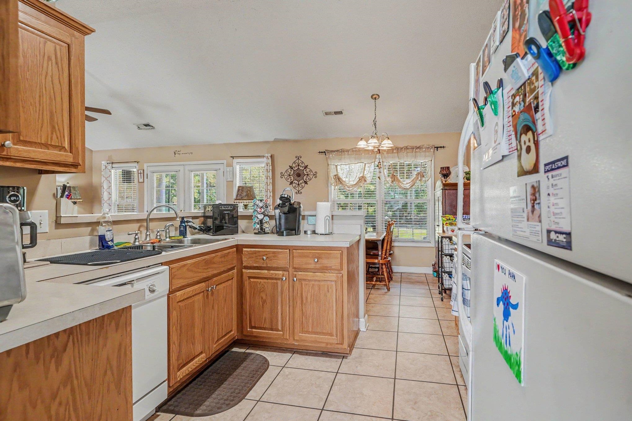 321 Corinne Ln.