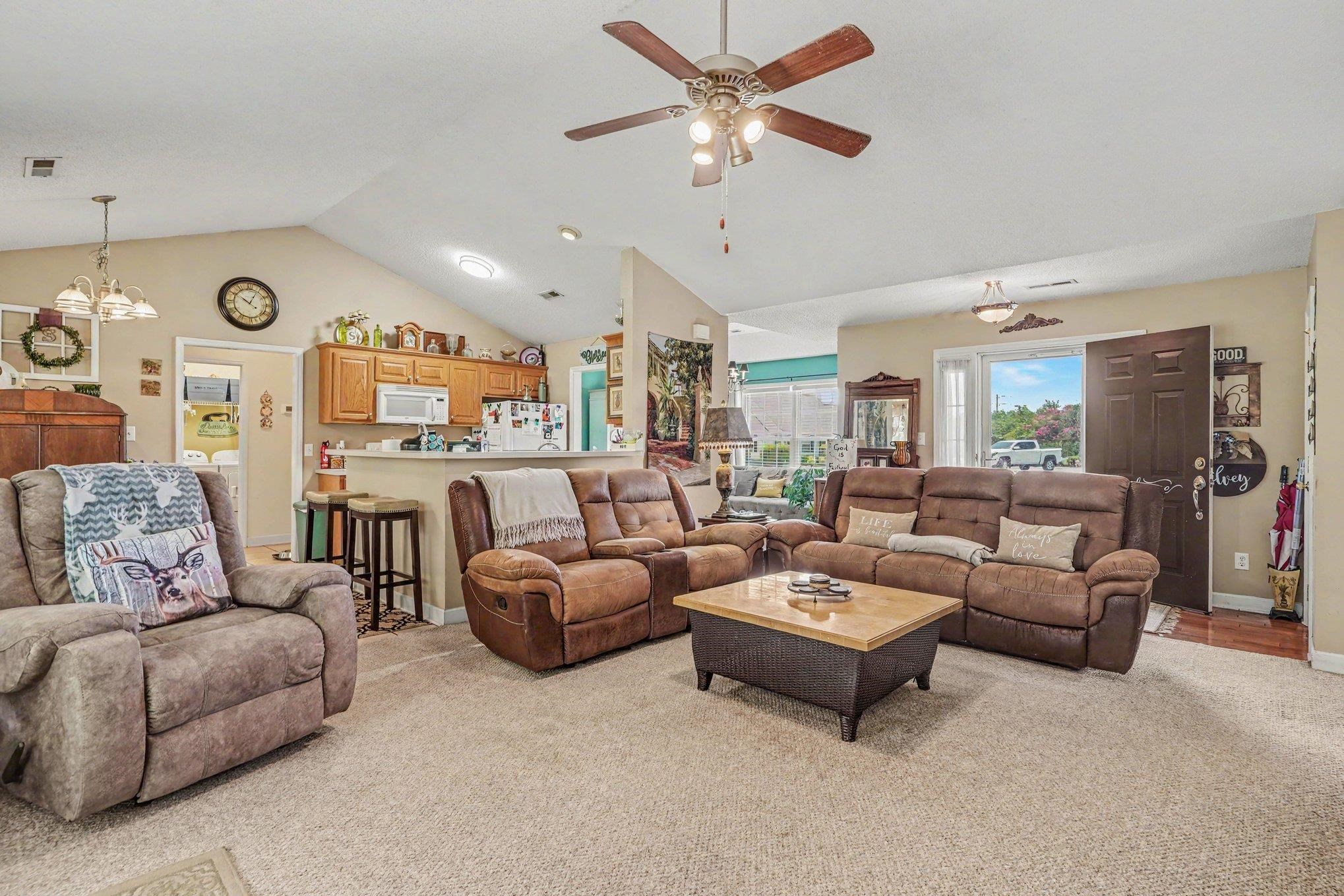 321 Corinne Ln.