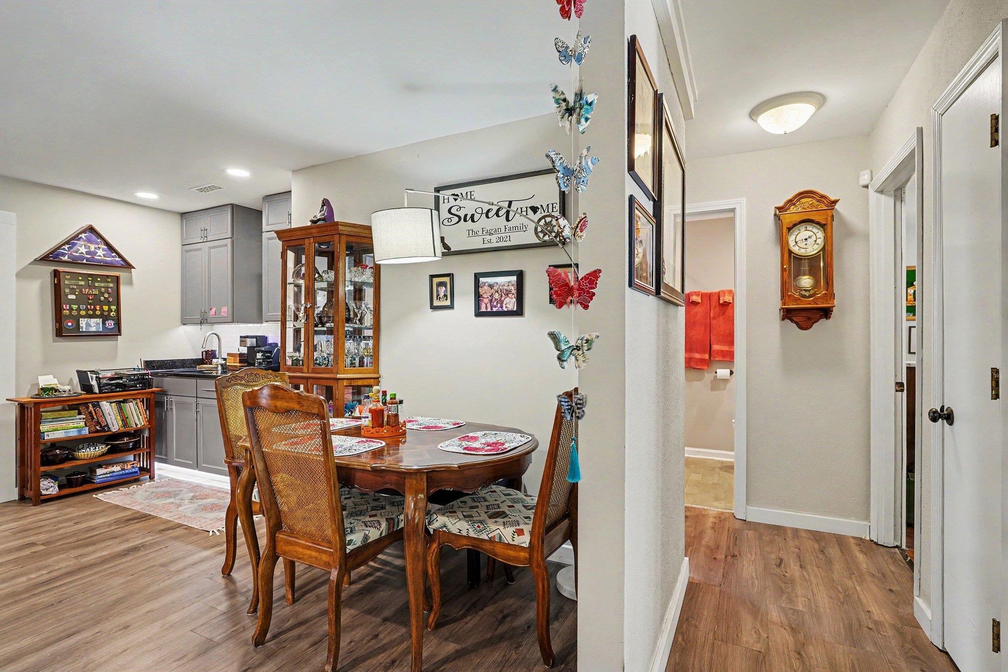 991 Small Ln.
