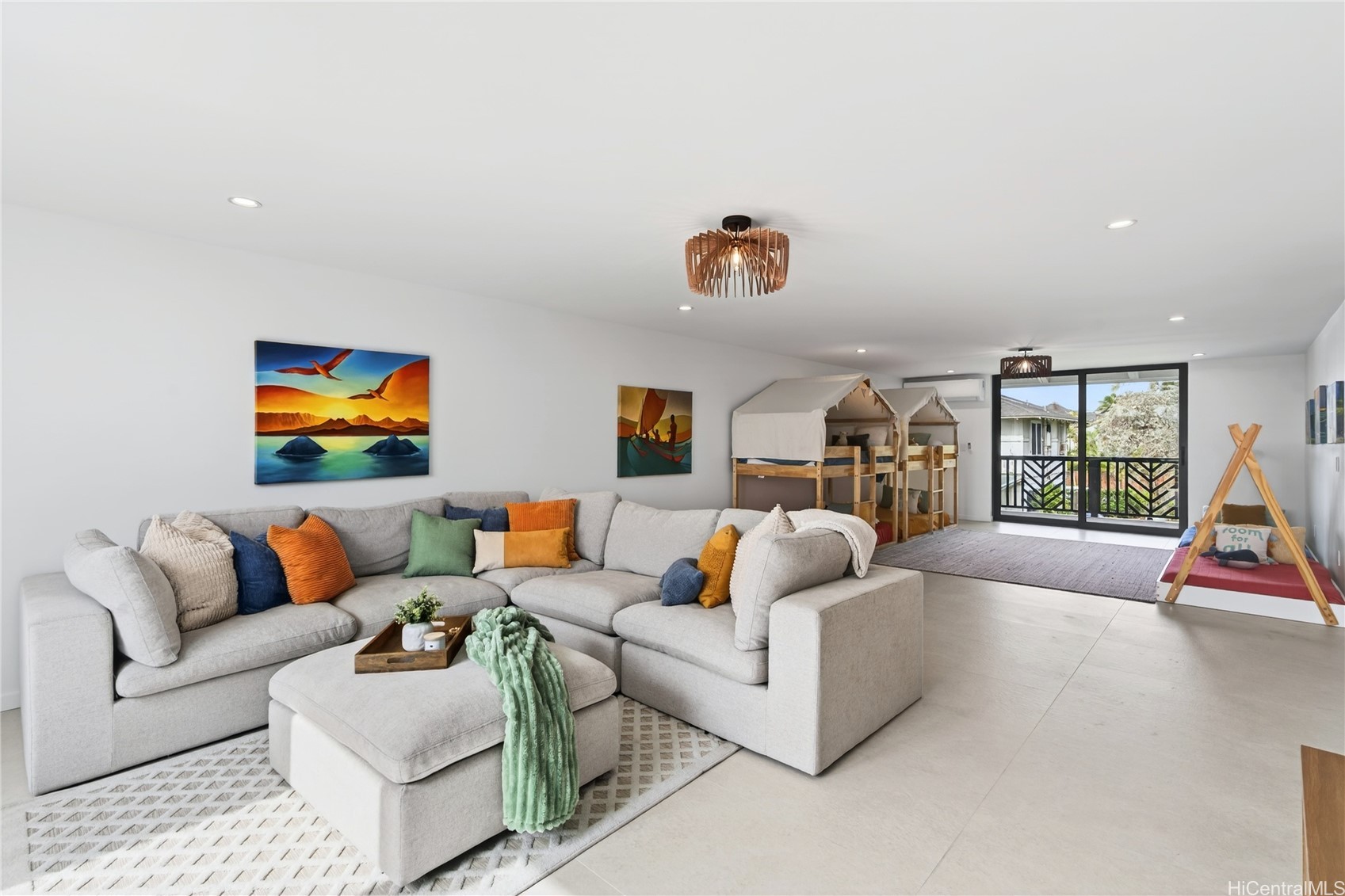 125 N Kalaheo Avenue