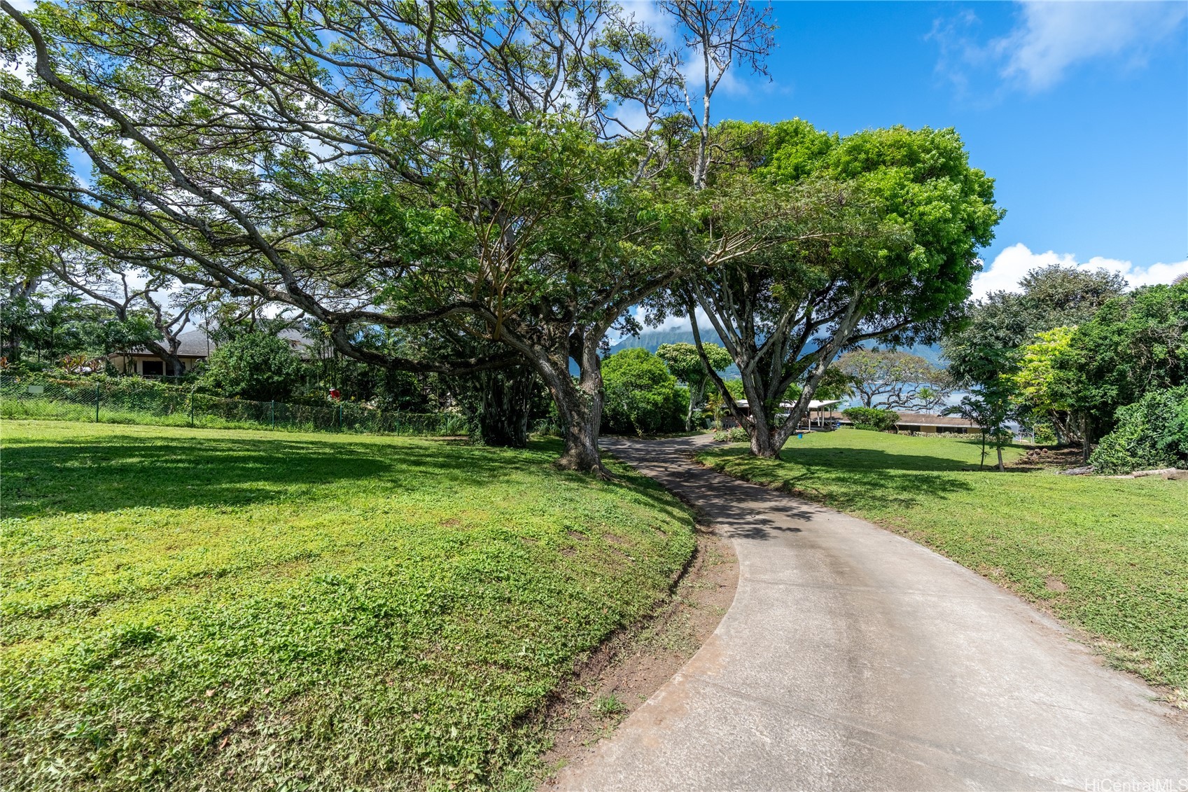 44-375 Kaneohe Bay Drive