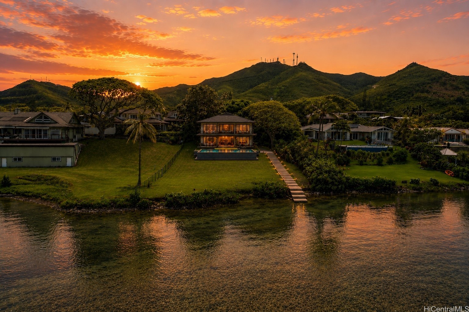 44-375 Kaneohe Bay Drive