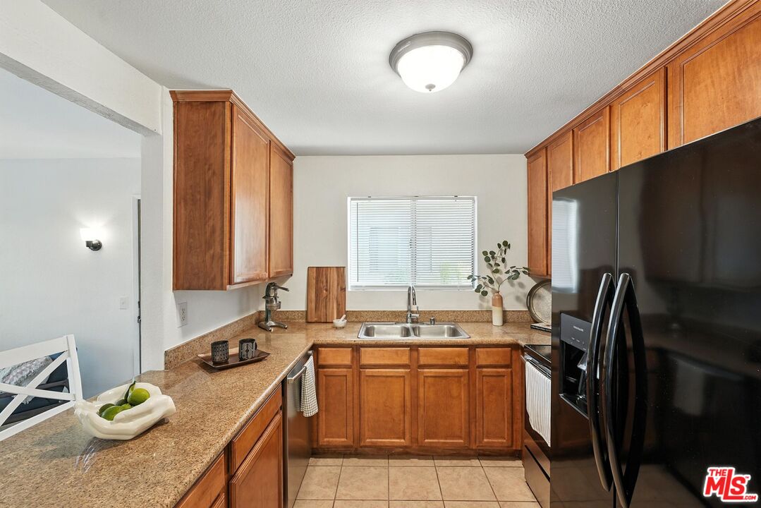 830 W Lincoln Ave Unit: 161