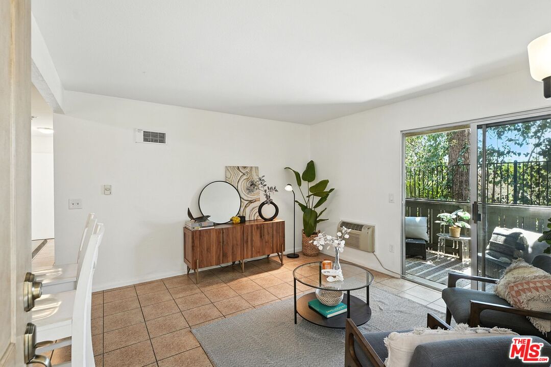 830 W Lincoln Ave Unit: 161