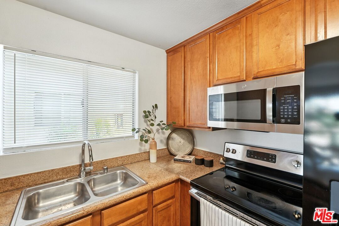 830 W Lincoln Ave Unit: 161