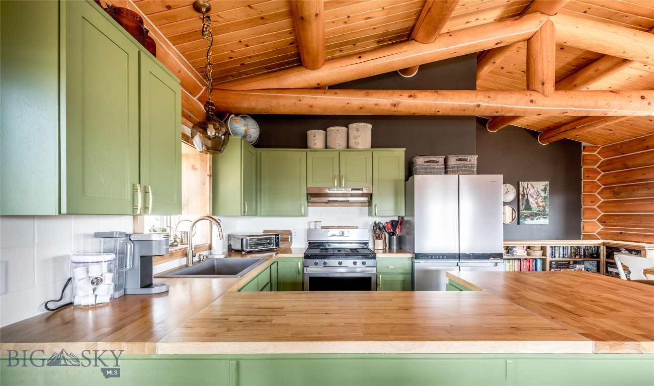 283 Hayfield Loop Trail