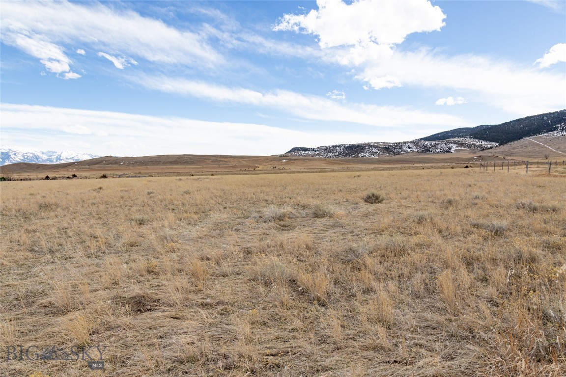 283 Hayfield Loop Trail
