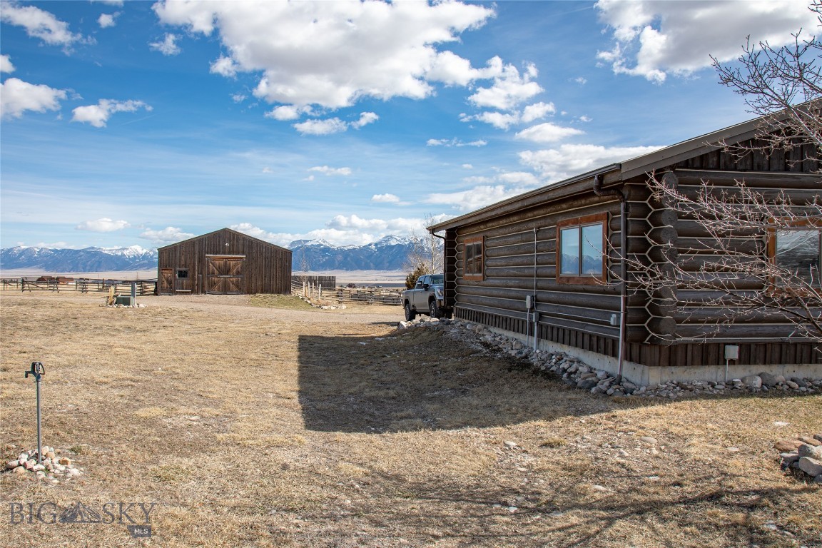 283 Hayfield Loop Trail