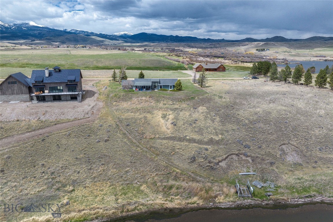 30 Rainbow Point Road