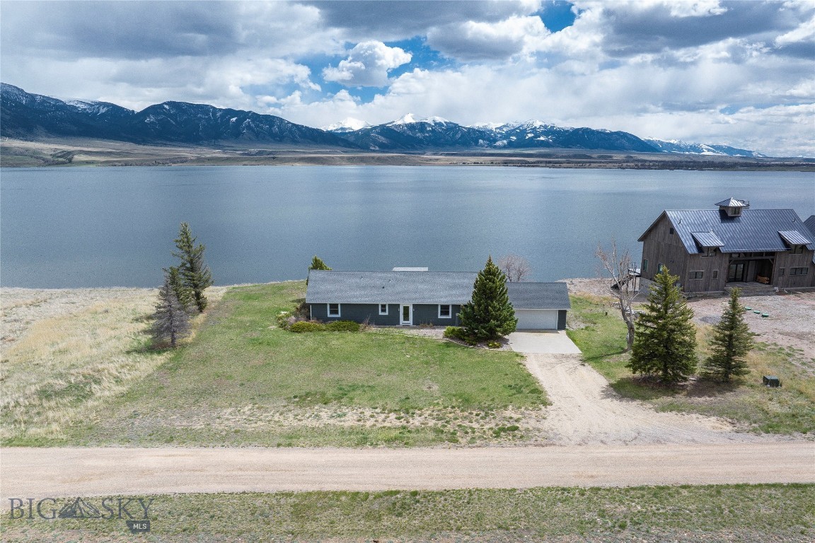 30 Rainbow Point Road