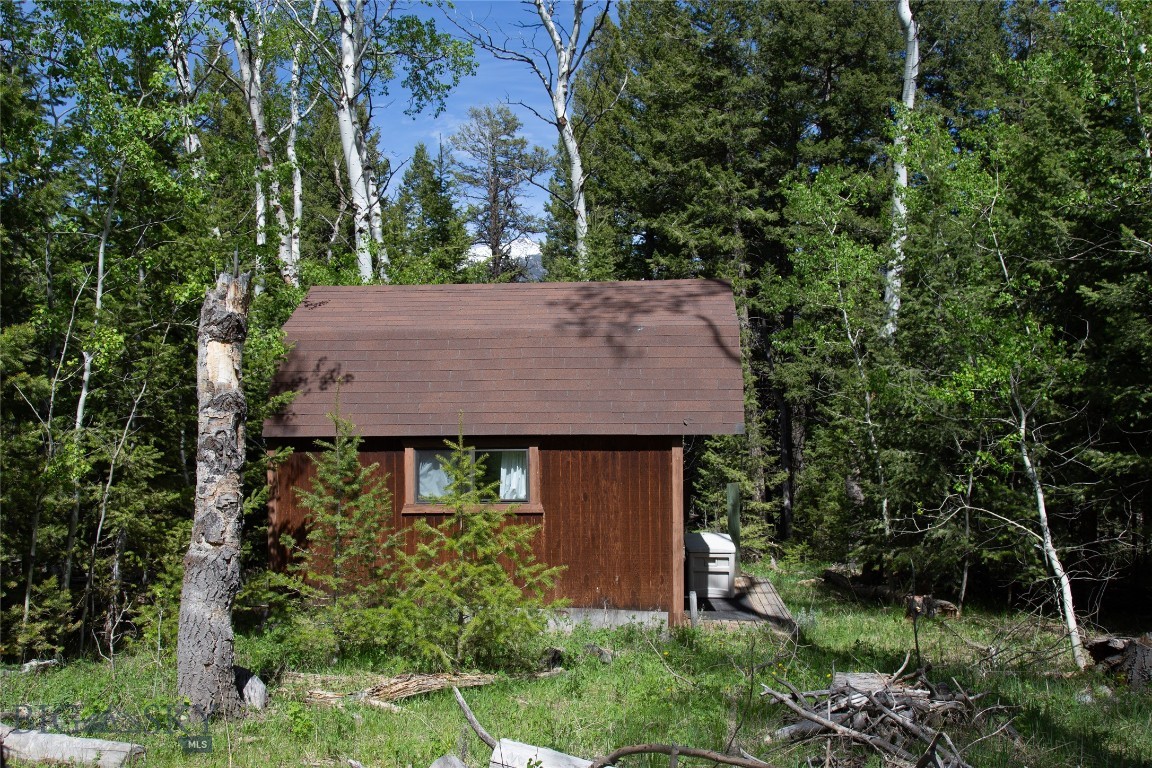 66 Dutchman Trail