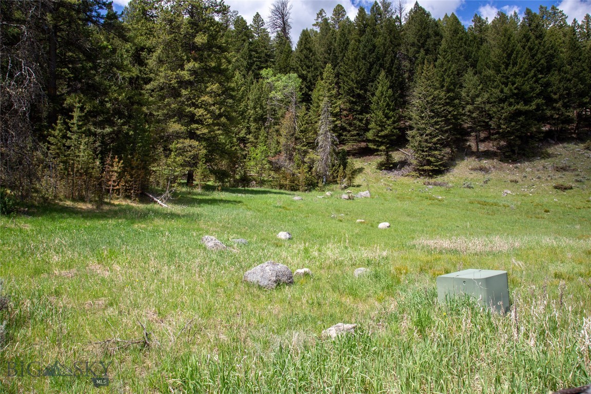 66 Dutchman Trail
