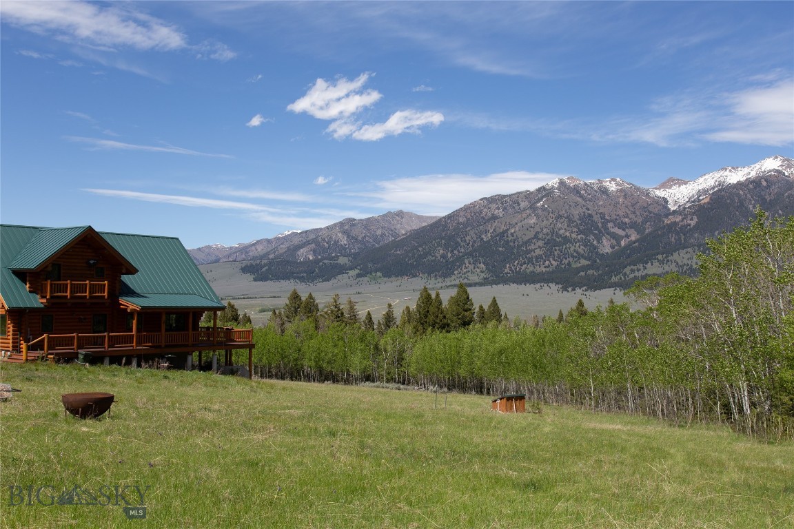 66 Dutchman Trail