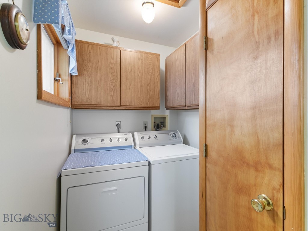 101 E Armitage Street