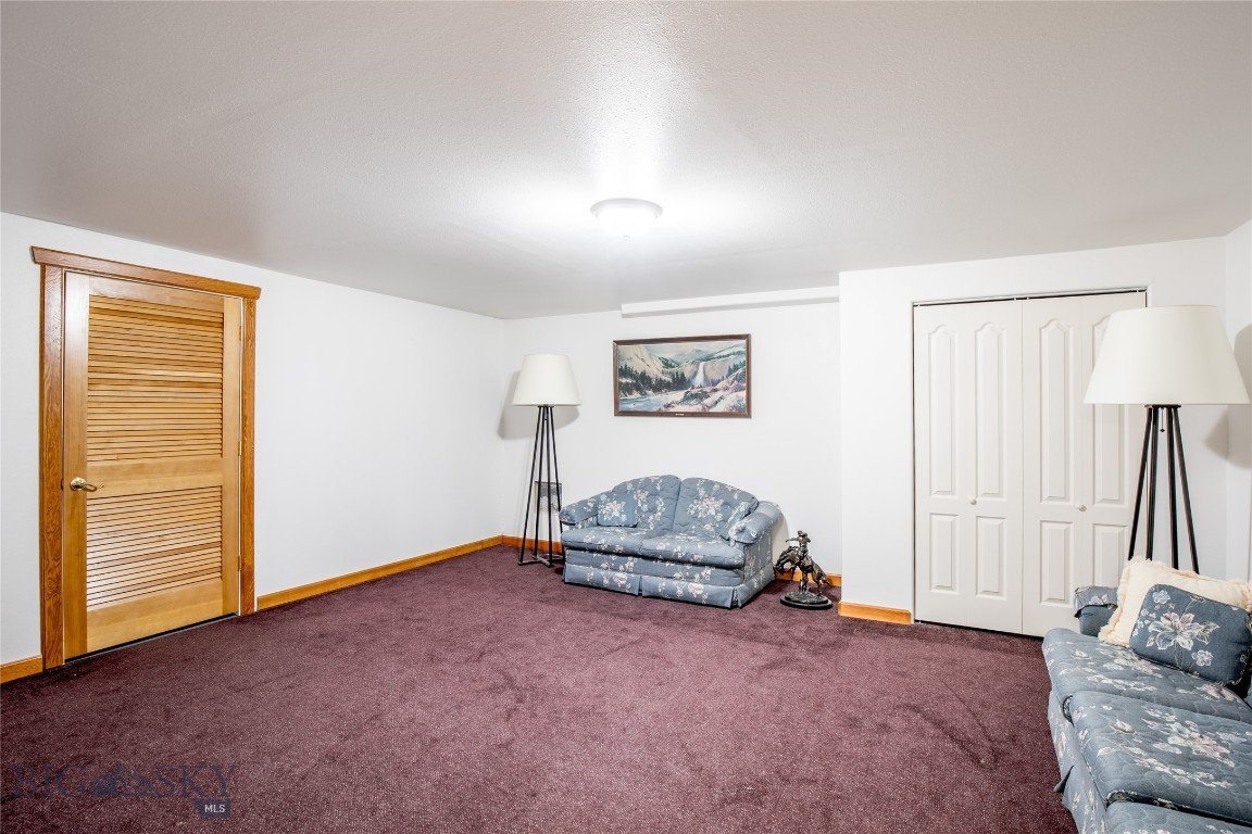 53 Hilltop Trail