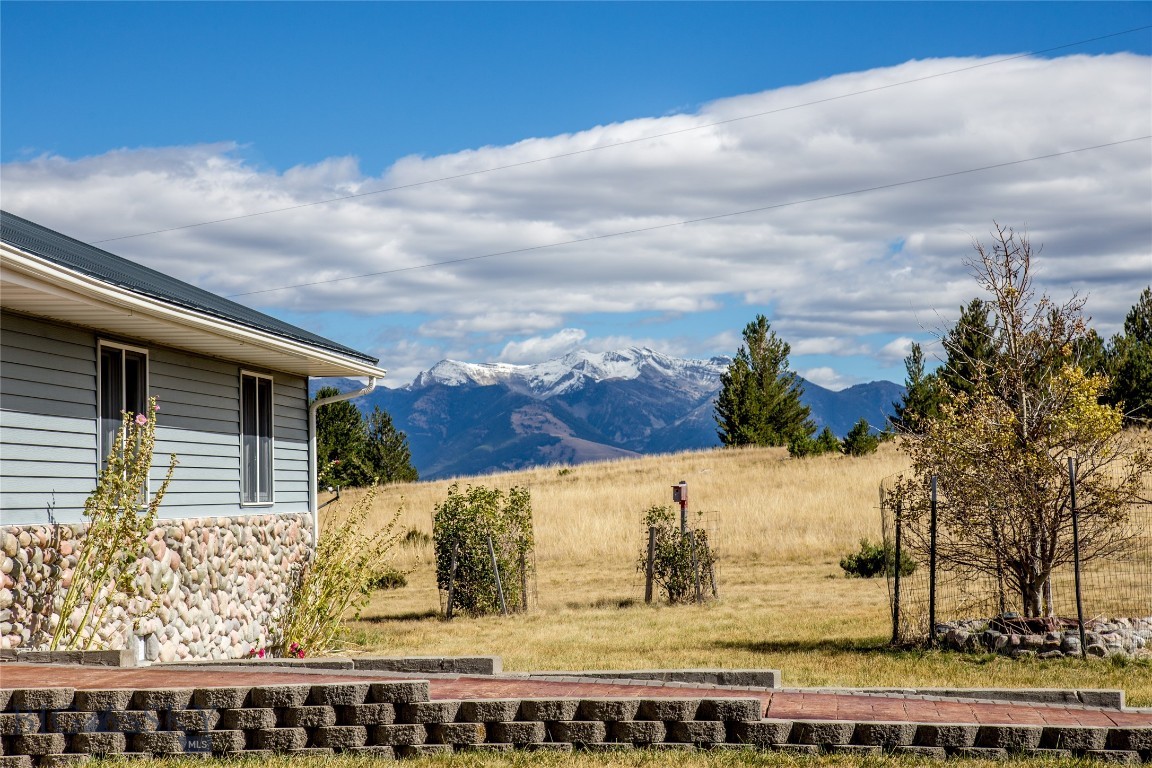 53 Hilltop Trail