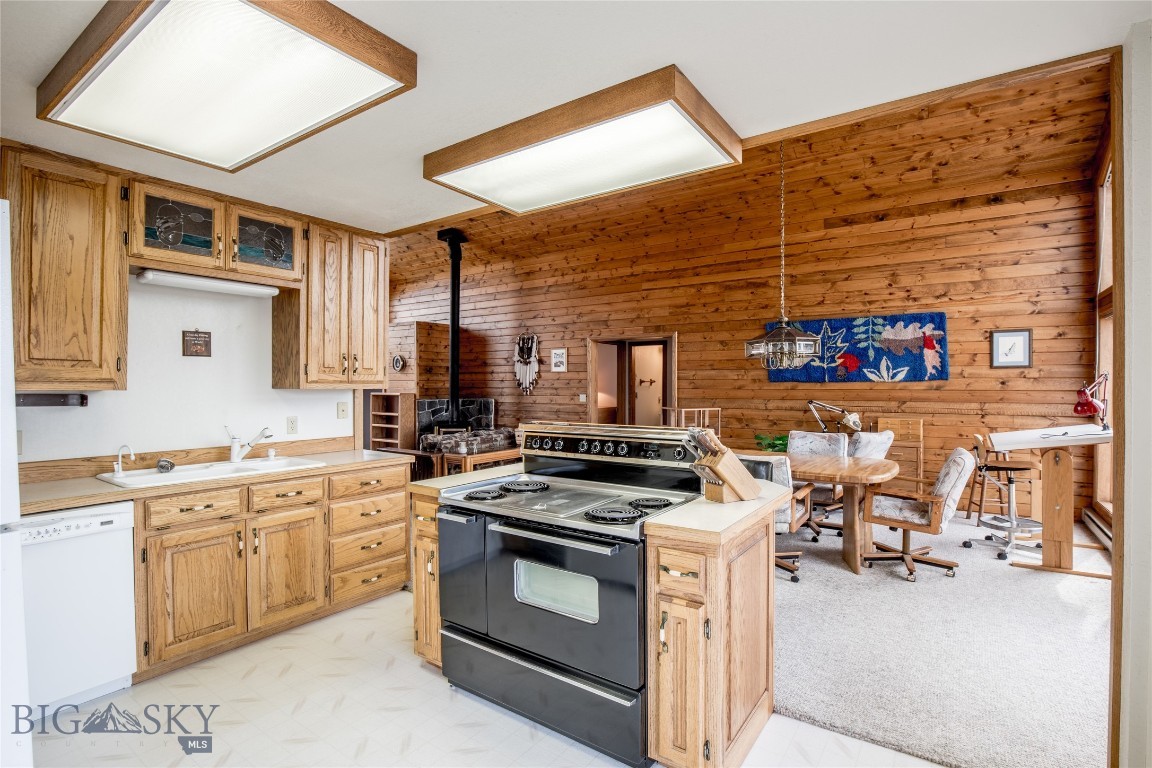 1 River Stone Drive