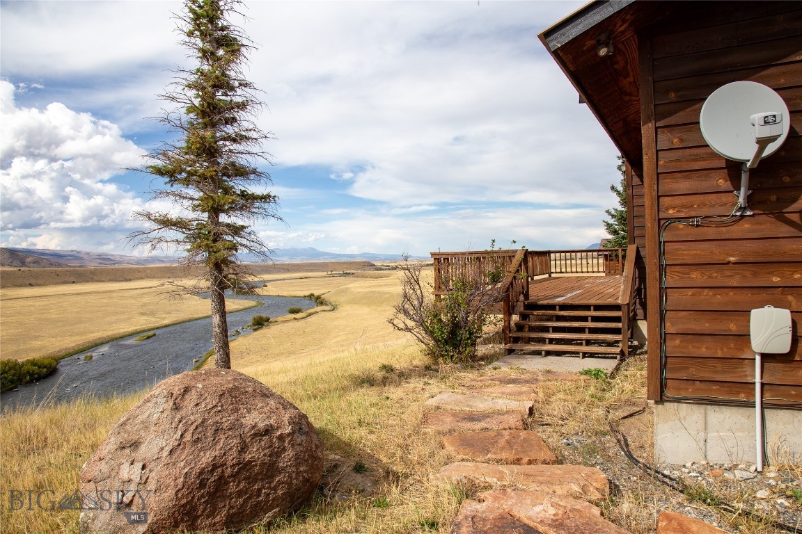 1 River Stone Drive