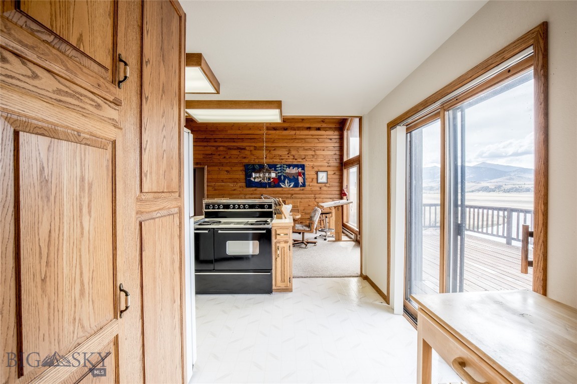 1 River Stone Drive