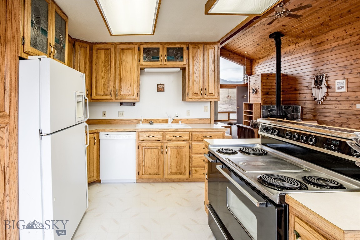1 River Stone Drive