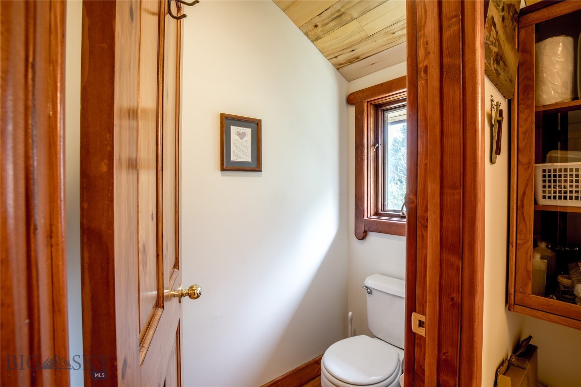 202 W Armitage Street