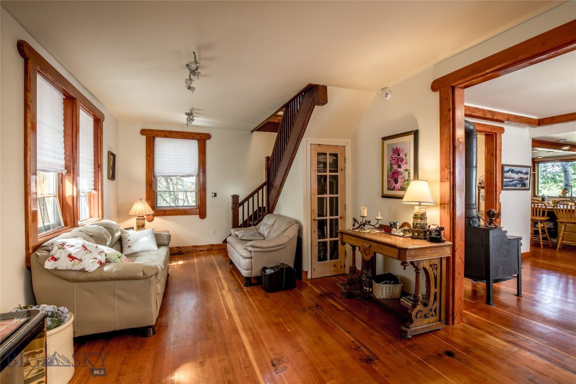 202 W Armitage Street