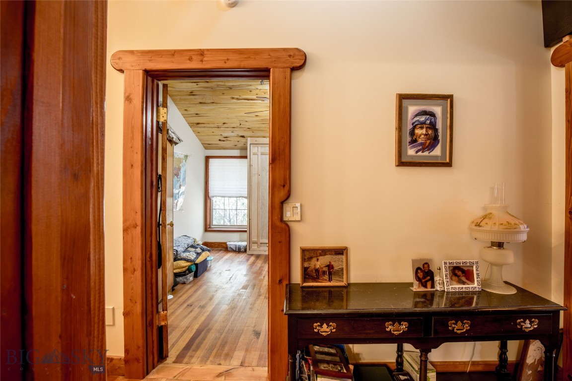 202 W Armitage Street
