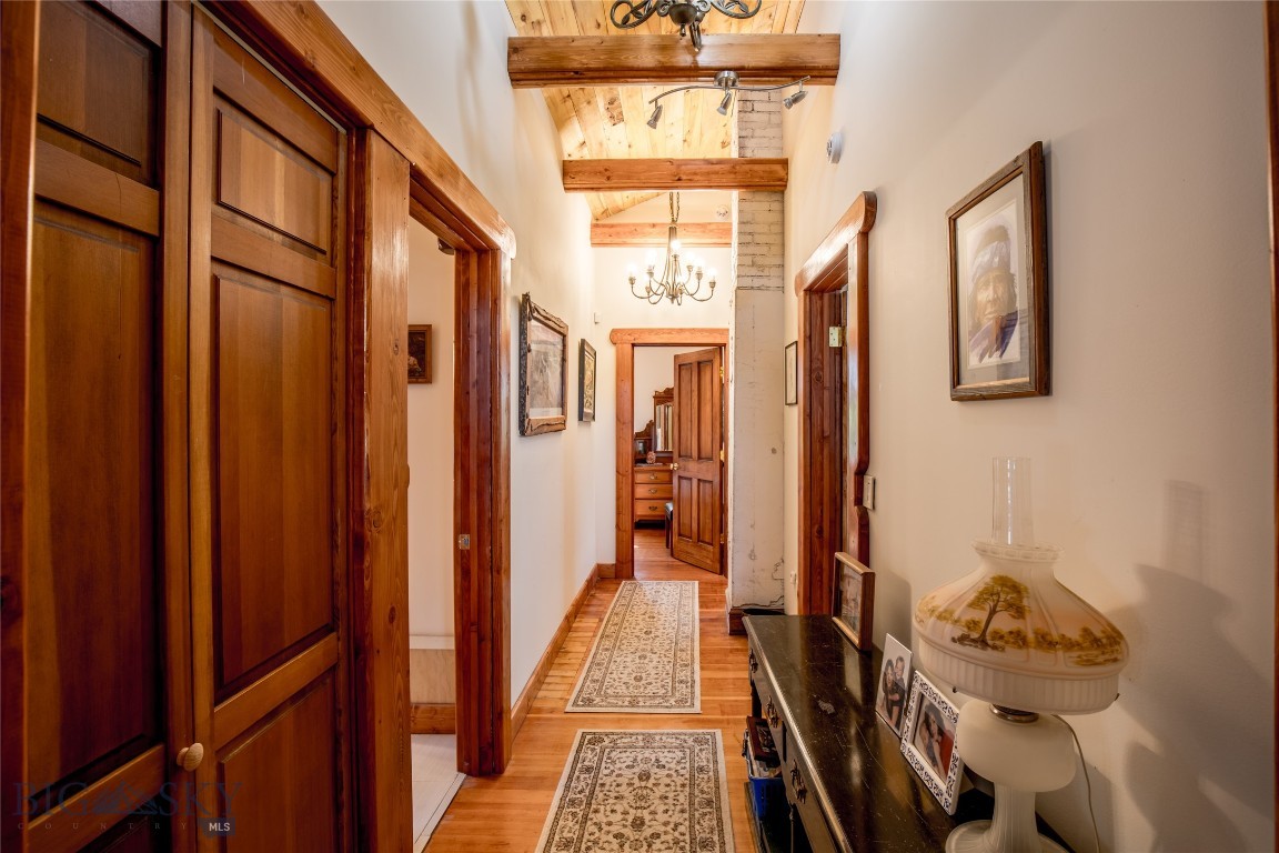 202 W Armitage Street