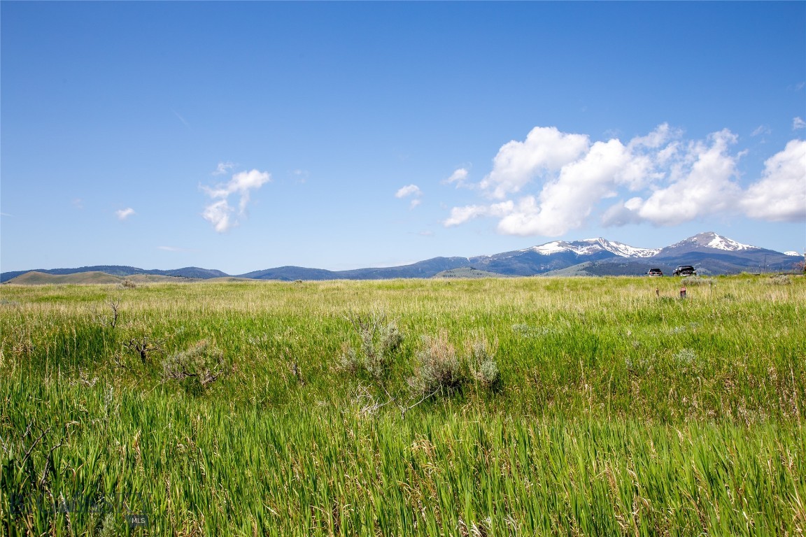 Tract 4 Shining Mountain West