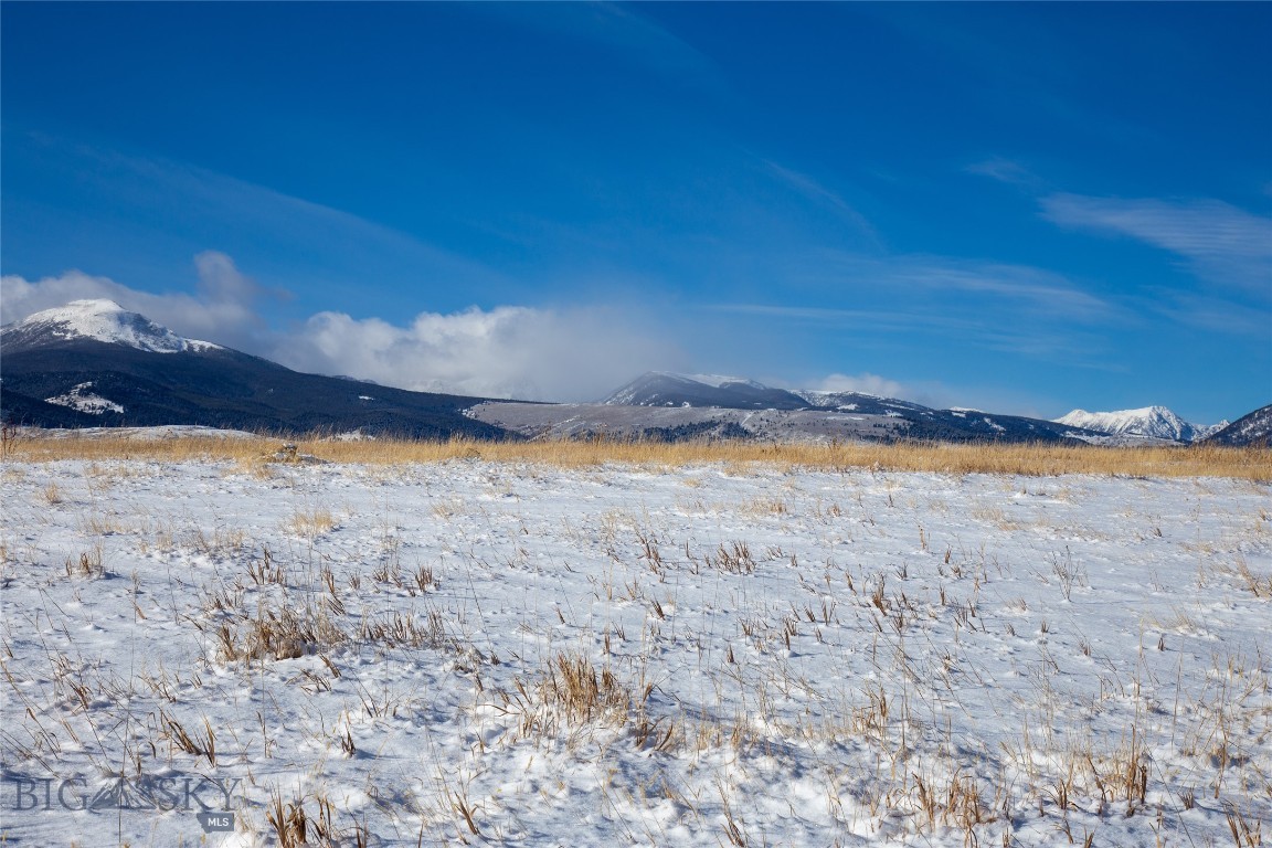 Tract 4 Shining Mountain West