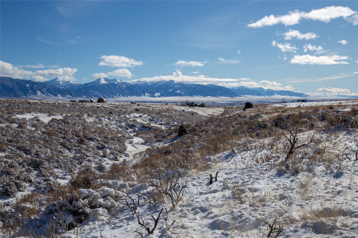 Tract 4 Shining Mountain West