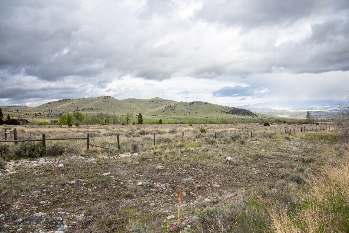 Lot 4 Wey's View