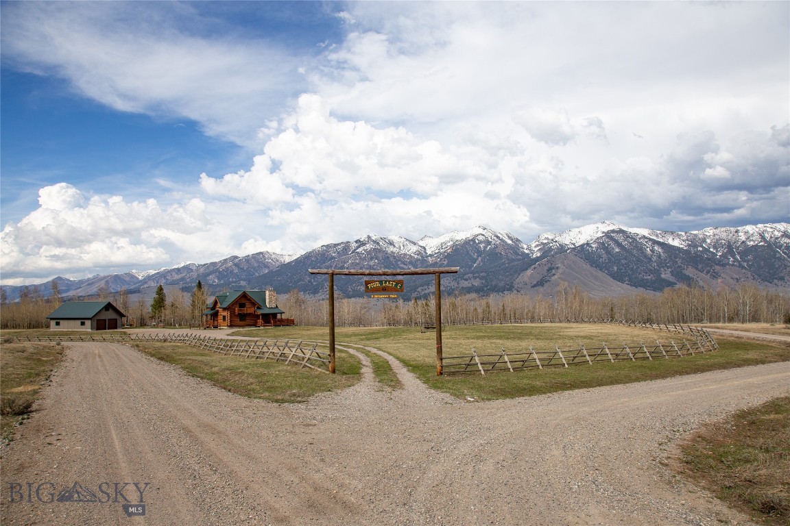 1 Dutchman Trail