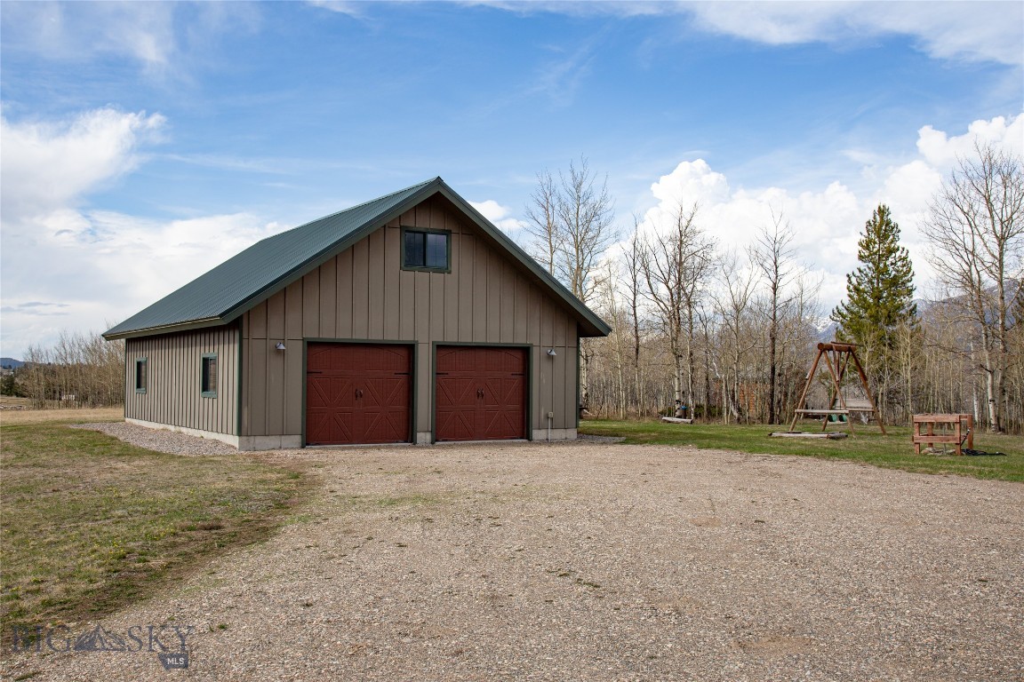1 Dutchman Trail