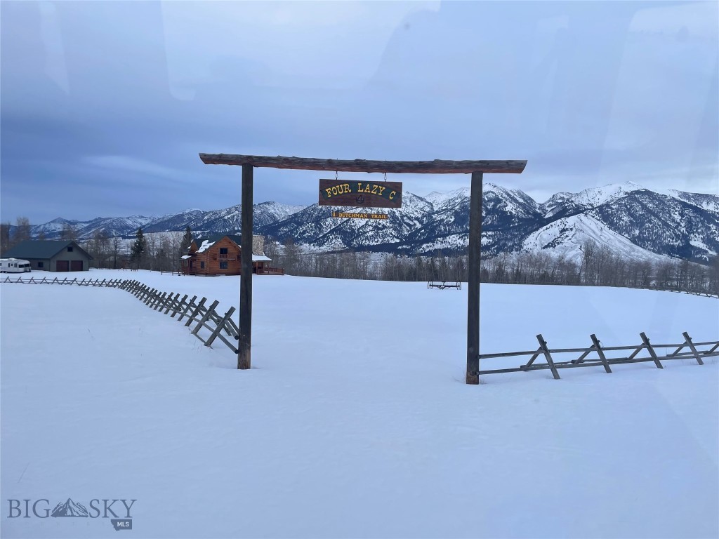 1 Dutchman Trail