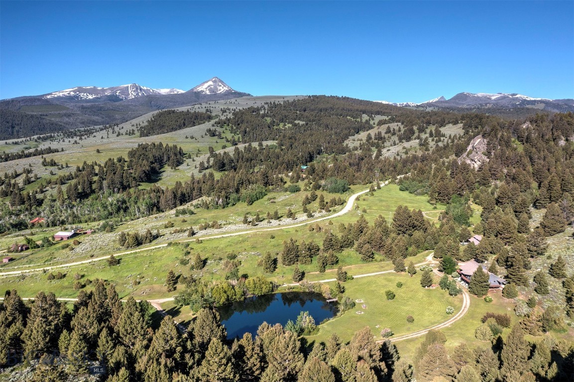 952 N Meadow Creek Rd